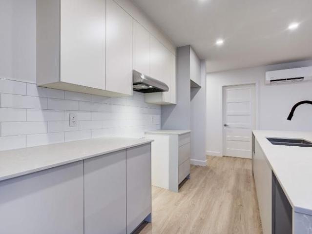 Apartment for rent in Saint-anicet, Quebec