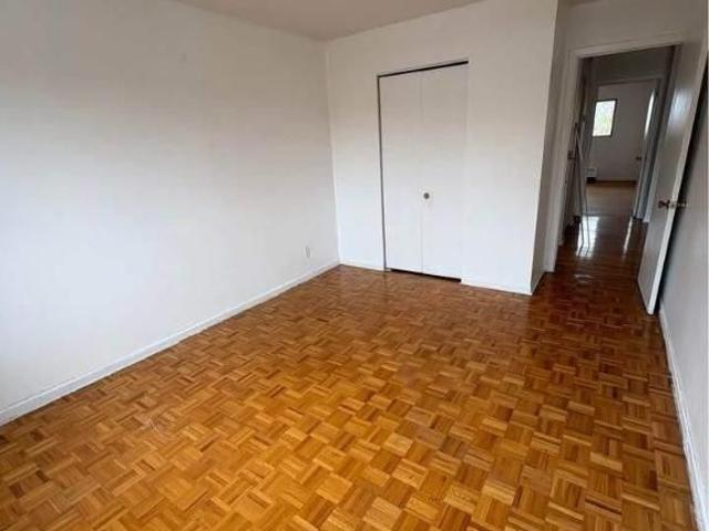 Apartment for rent in St. Leonard's, Quebec