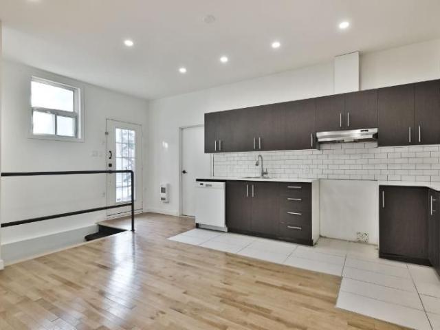 Apartment for rent in Ville-Marie, Montréal