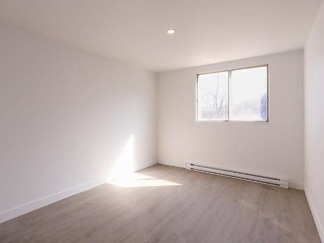 Apartment for rent in St. Leonard's, Quebec