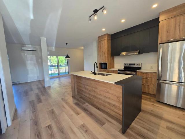 Apartment for rent in Duberger, Québec