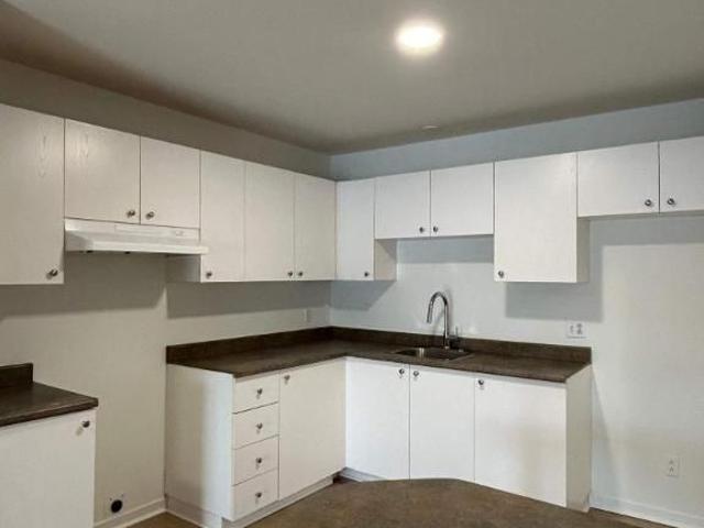 Apartment for rent in Saint-charles-borromée, Quebec