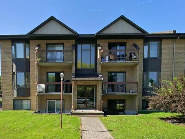Apartment for rent in Sainte-julie, Quebec