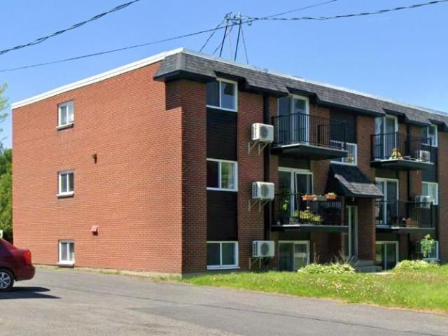 Apartment for rent in Sainte-julie, Quebec