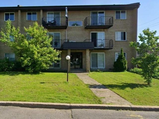 Apartment for rent in Sainte-julie, Quebec
