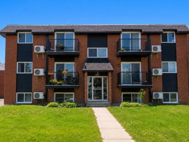 Apartment for rent in Sainte-julie, Quebec