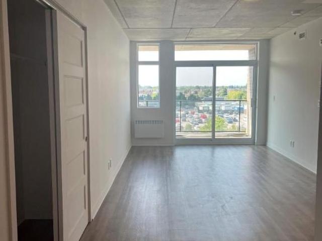 Apartment for rent in Les Moulins, Quebec