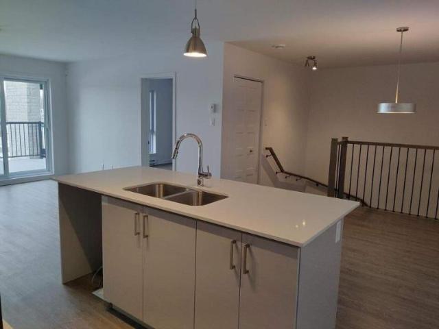 Apartment for rent in Auteuil, Quebec