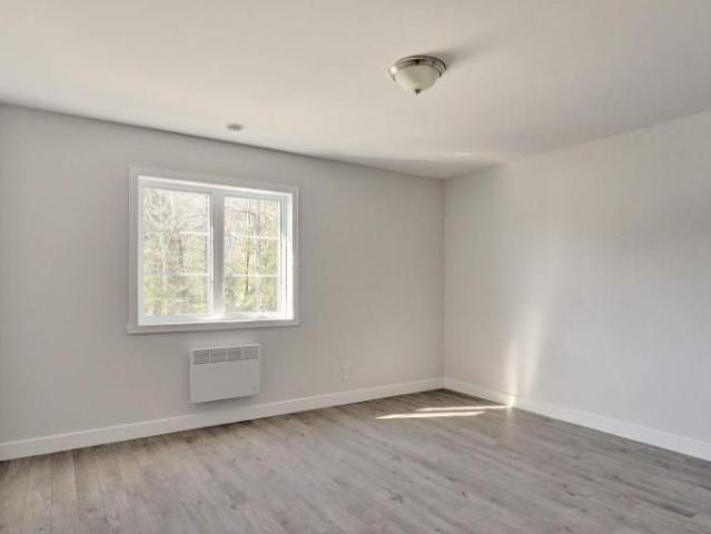 Apartment for rent in Fleurimont, Sherbrooke