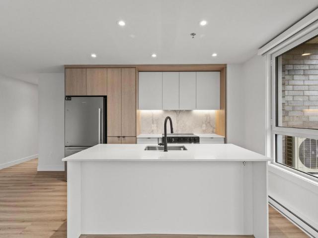 Apartment for rent in Saint-Laurent, Montréal