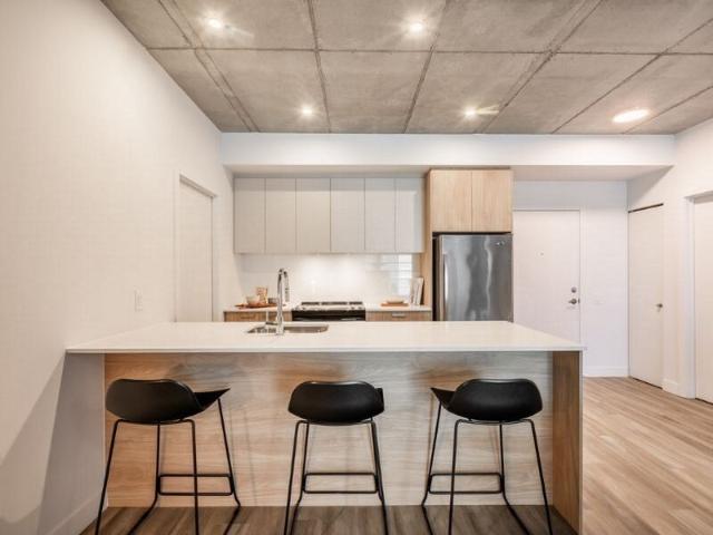 Apartment for rent in Les Moulins, Quebec