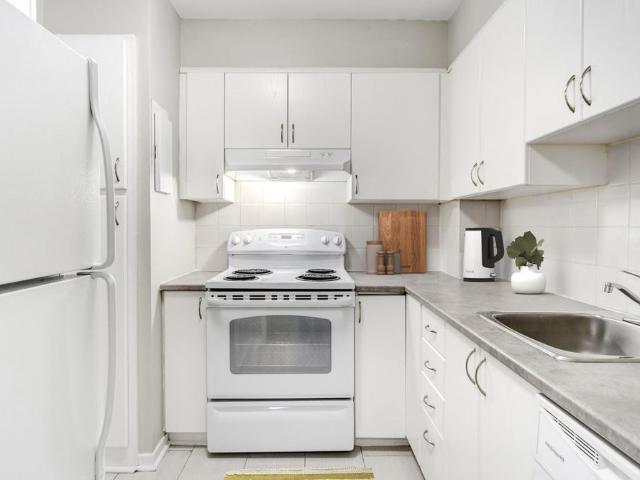 Apartment for rent in Cote-saint-luc, Quebec