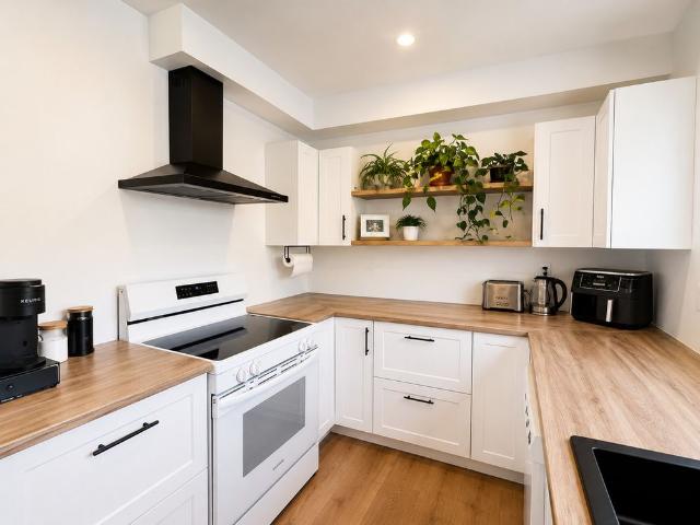 Apartment for rent in Les Collines-de-l'outaouais, Quebec