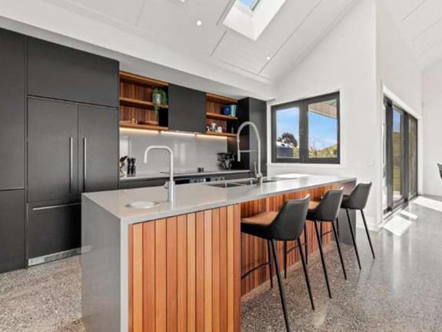 House for sale in Awhitu