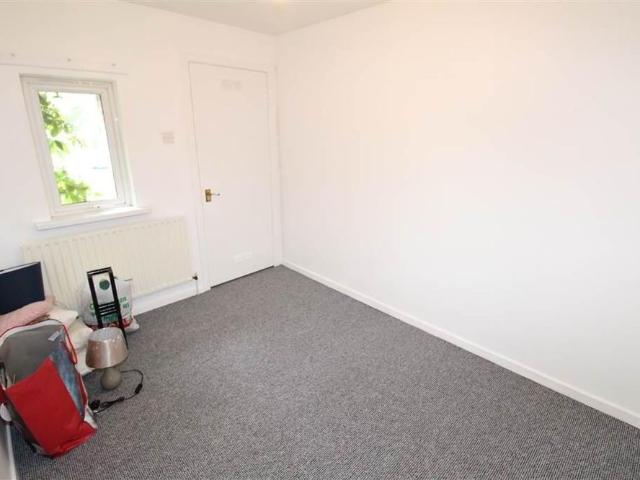 Townhouse for rent in Holywood, Knocknagoney