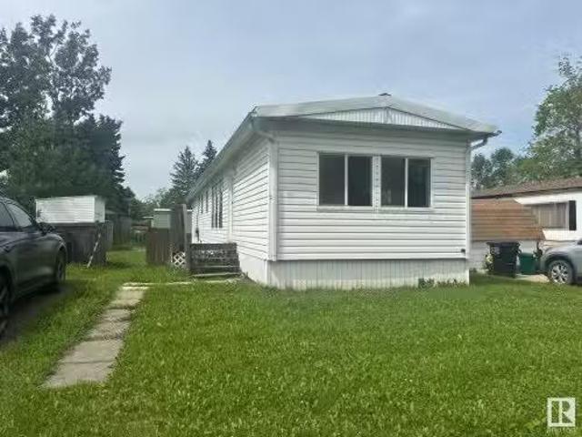 House for sale in Wedgewood, Alberta