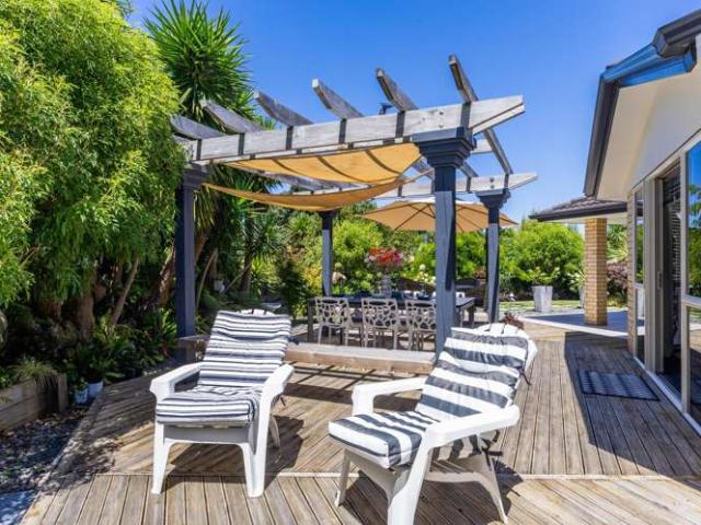 House for sale in Whangaparaoa