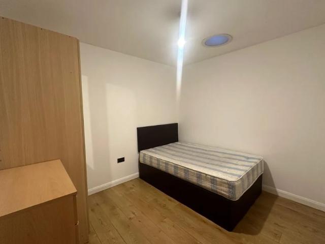 Apartment for rent in Hillhouse, Huddersfield
