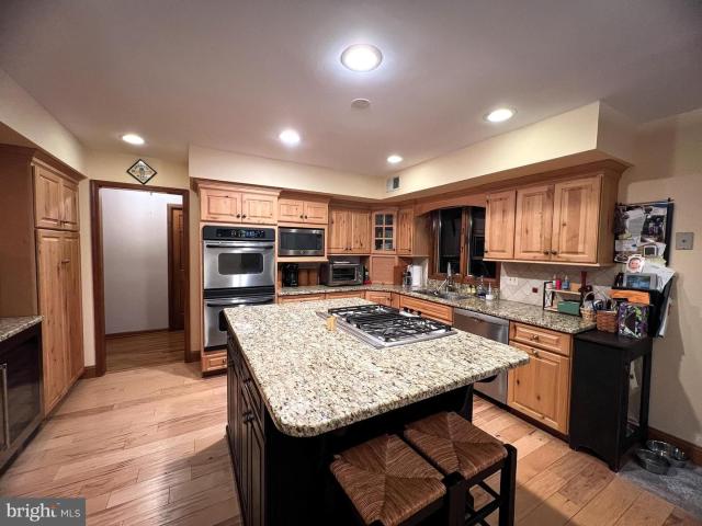 House for sale in Neshanic Station, New Jersey