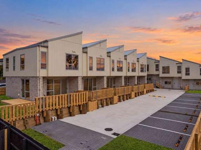 Townhouse for sale in Manukau, Ōtara-Papatoetoe