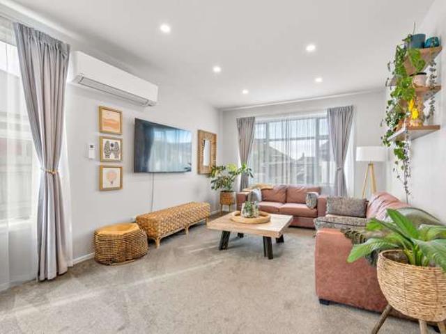 House for sale in Otakou