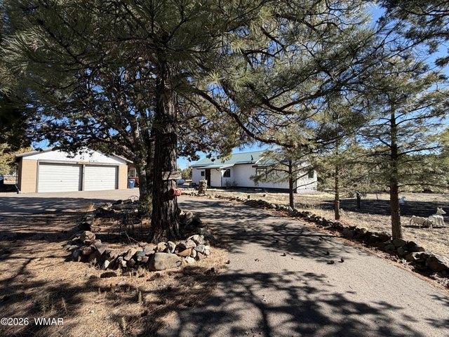 House for sale in Nutrioso, Arizona