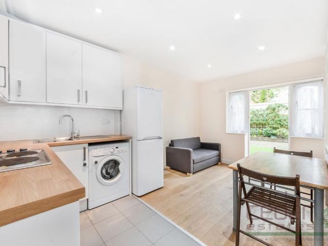 Apartment for rent in Golders Green, Greater London