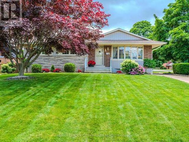 House for sale in Niagara, Ontario