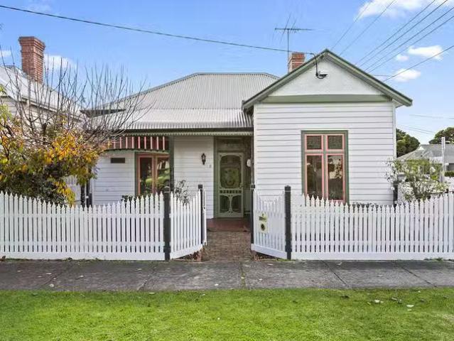 House for rent in Newport