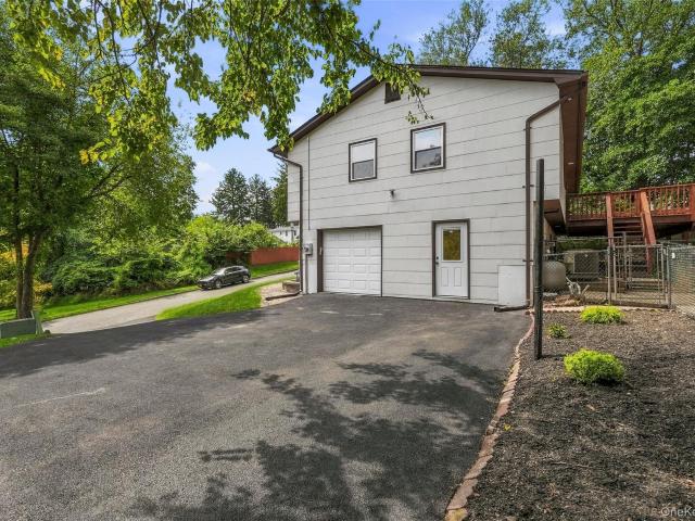 House for sale in Valley Cottage, Rockland County