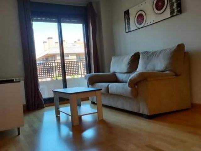 Apartamento en alquiler en Alcalá De Henares, Distrito V