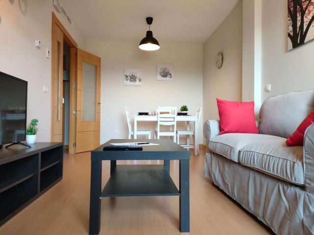 Apartamento en alquiler en Alcalá De Henares, Distrito V