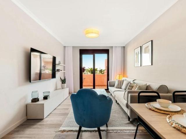 Apartamento en alquiler en Benahavís, El Paraíso Alto
