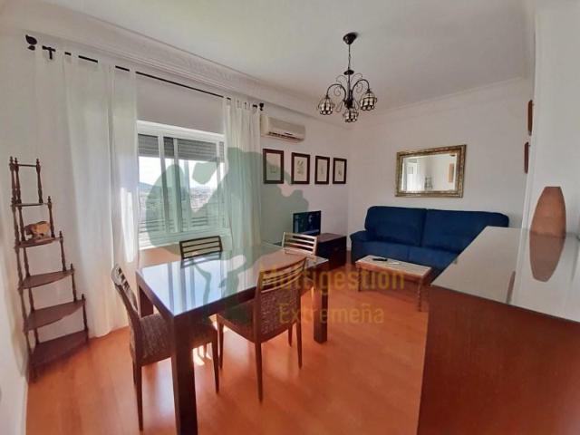 Apartamento en alquiler en Cánovas, Cáceres
