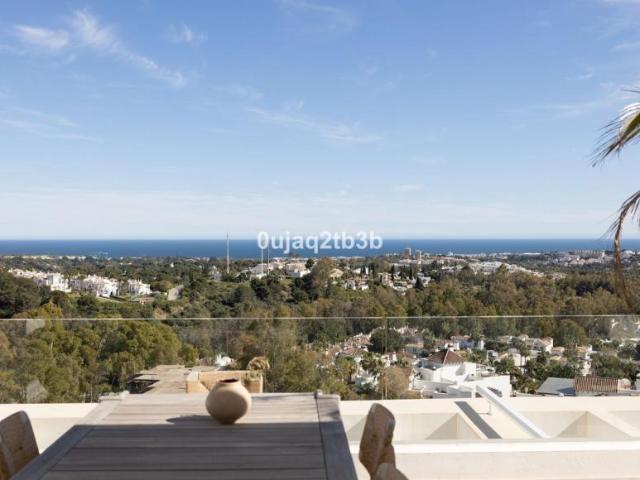 Apartamento en venta en Nueva Andalucía, Costa del Sol Occidental
