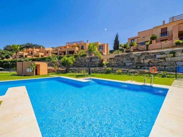 Apartamento en alquiler en Ojén, Urbanización Las Jacarandas