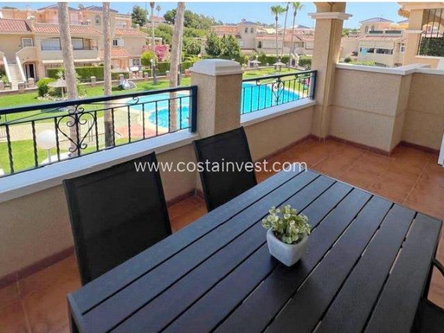 Apartamento en venta en Mil Palmeras, el Baix Segura / La Vega Baja