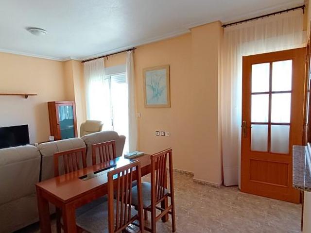 Apartamento en alquiler en Torrevieja, Europa