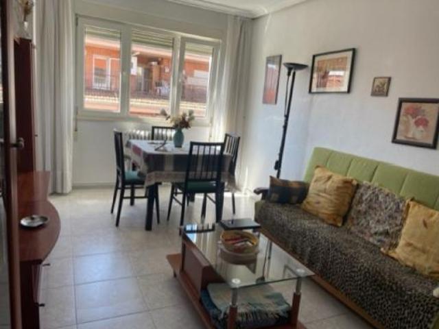 Apartamento en venta en Villares De La Reina