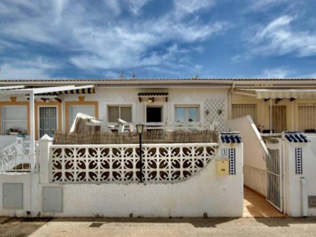 Bungalow en venta en Urbanización Doña Pepa, el Baix Segura / La Vega Baja