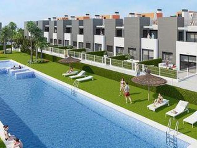 Bungalow en venta en La Rosaleda, Torrevieja