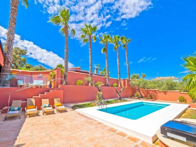 Casa en alquiler en Málaga, La Alquería