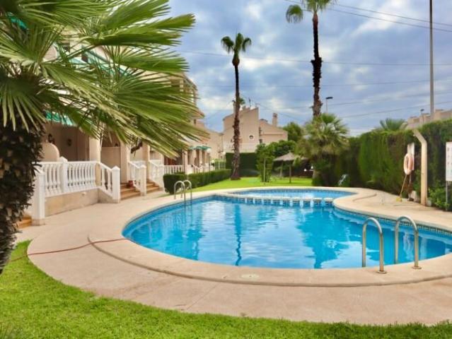 Casa en alquiler en Cabo Cervera-Playa la Mata, Torrevieja