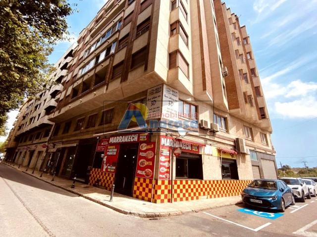 Local Comercial en venta en Oliva, València / Valencia