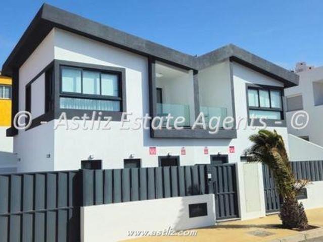Chalet en venta en Arico, Canarias