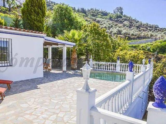 Villa en alquiler en Cómpeta