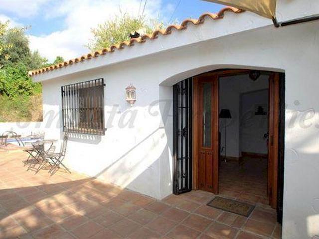 Villa en alquiler en Cómpeta