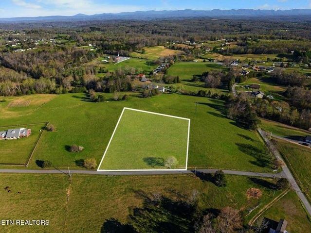 Farm for sale in Lenoir City, East Tennessee