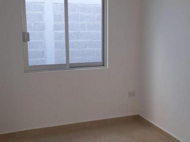 Dúplex en venta en condominio cerrado con amenidades en el fracc. La cantera