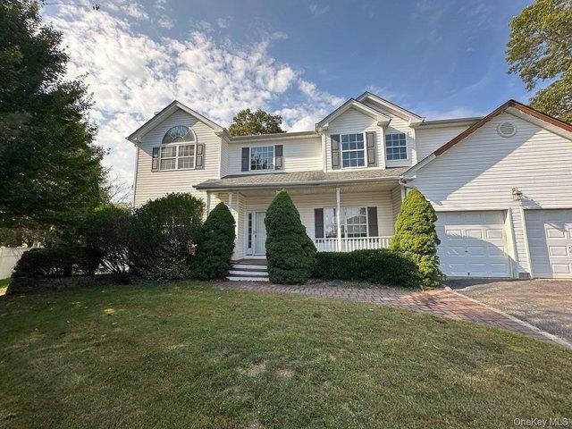 House for sale in Centereach, New York